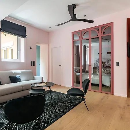 アパート Magnifique ! Le Saint Barthelemy, 2 Chambres, Terrasse リヨン